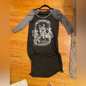 We the free XS Top. HIGH LOW. Wear as dress or with pants. Rare find